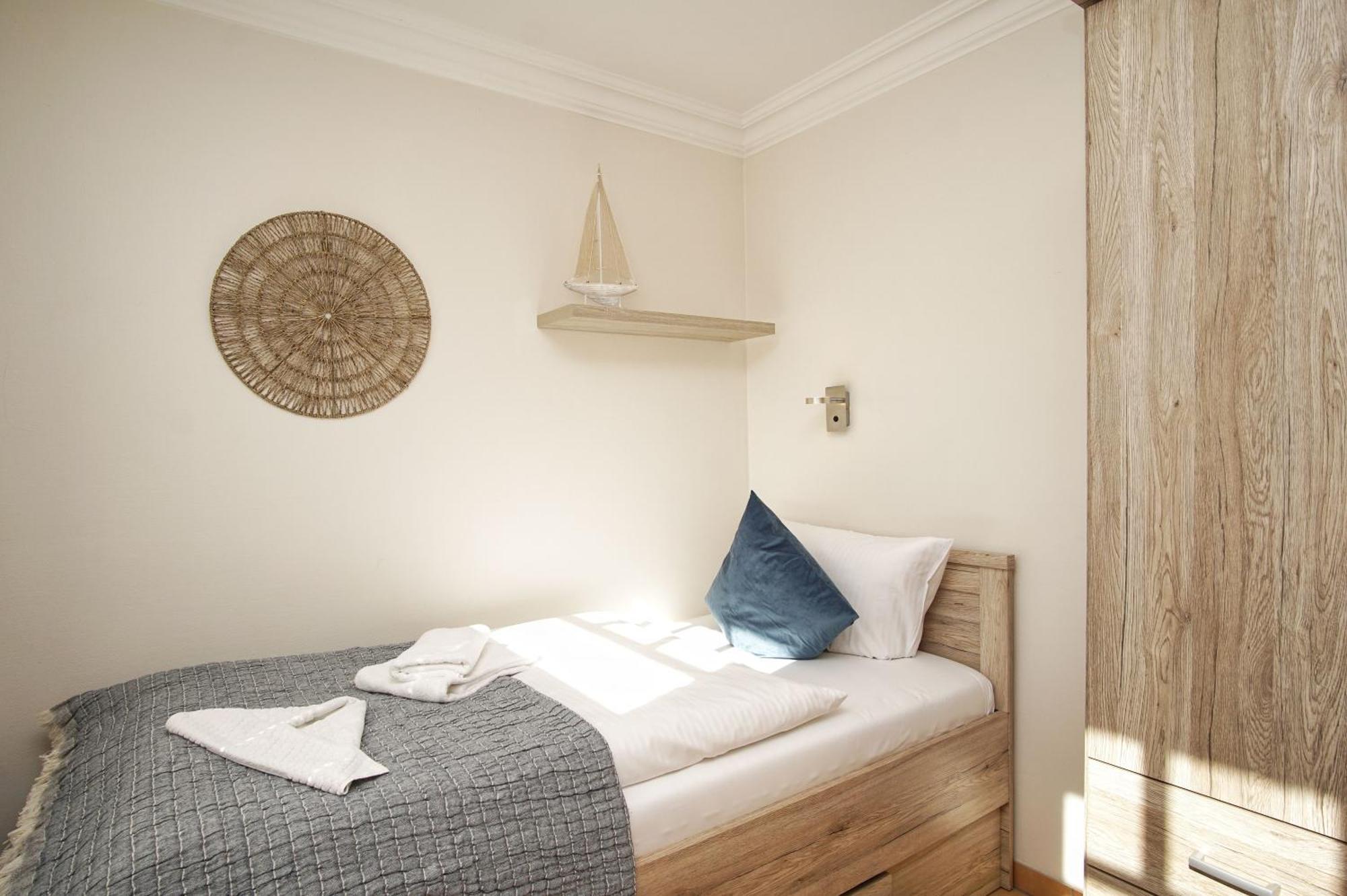 Ferienwohnung Mit Traumhaftem Meerblick - Haus Am Meer Fewo 01 Lohme Esterno foto