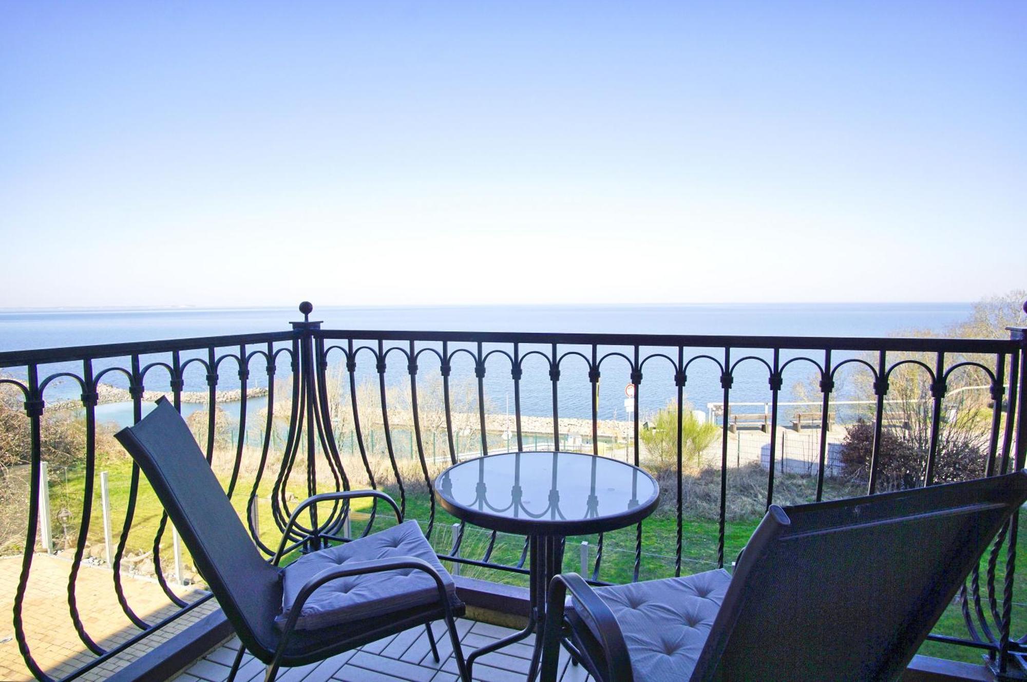 Ferienwohnung Mit Traumhaftem Meerblick - Haus Am Meer Fewo 01 Lohme Esterno foto