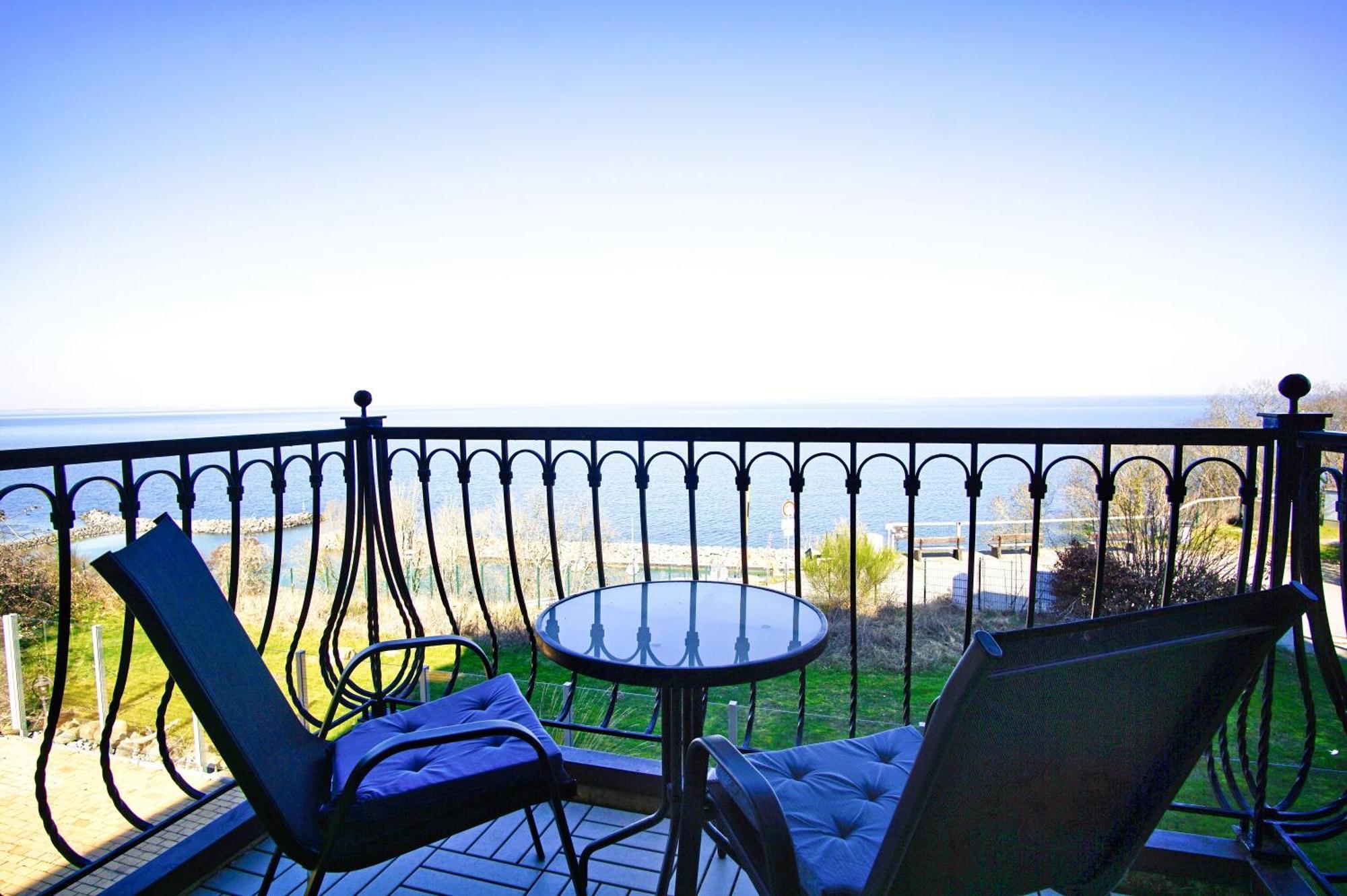 Ferienwohnung Mit Traumhaftem Meerblick - Haus Am Meer Fewo 01 Lohme Esterno foto