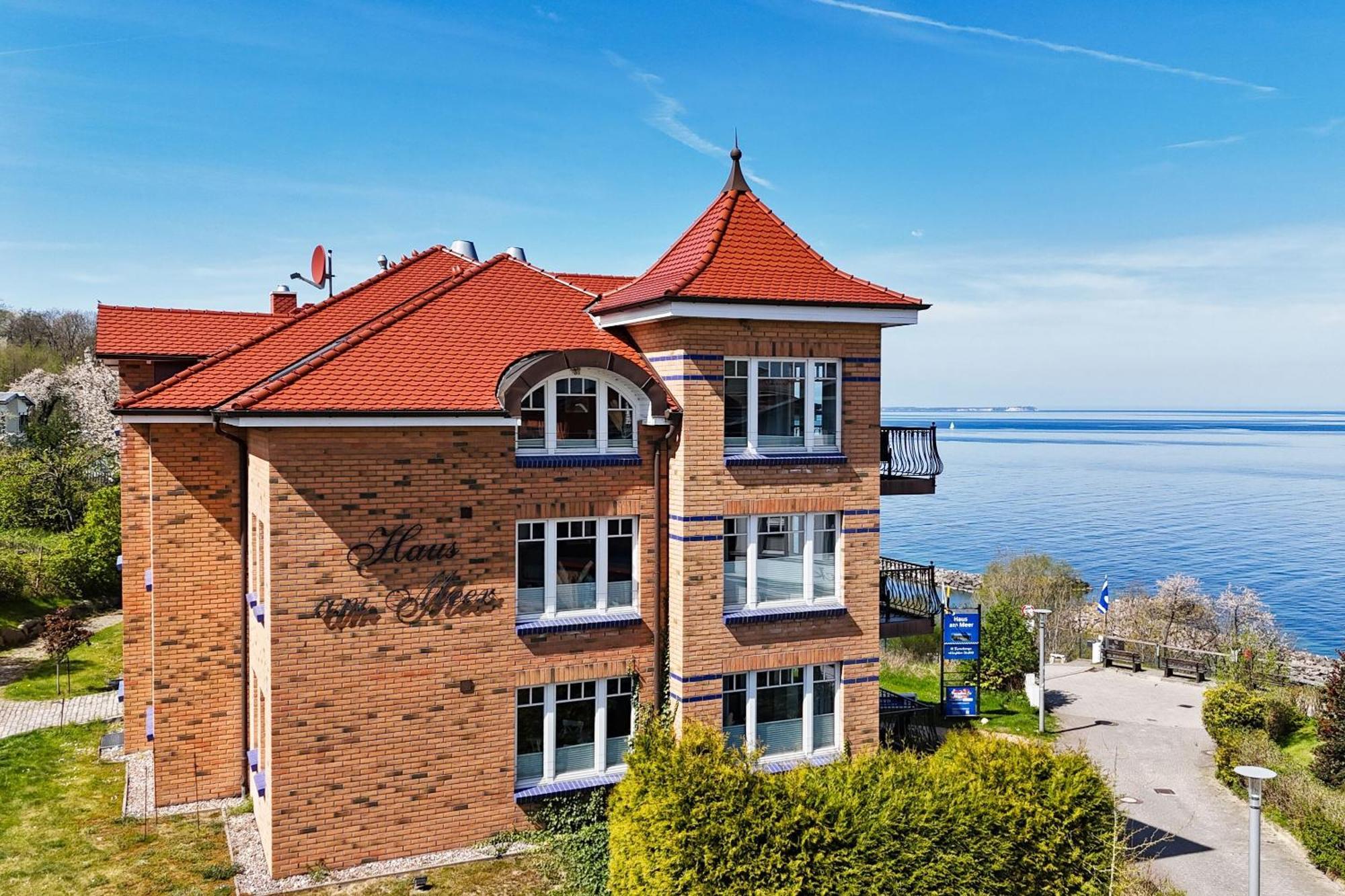 Ferienwohnung Mit Traumhaftem Meerblick - Haus Am Meer Fewo 01 Lohme Esterno foto